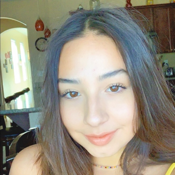 Meet your Posher, Savannah - Picture 1 of 2